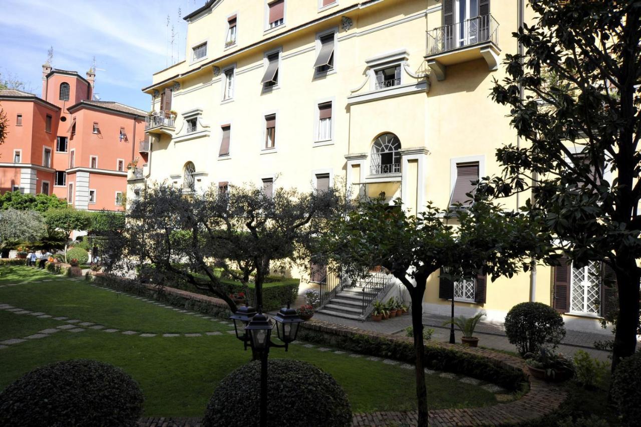 Duke'S Apartment Roma Esterno foto